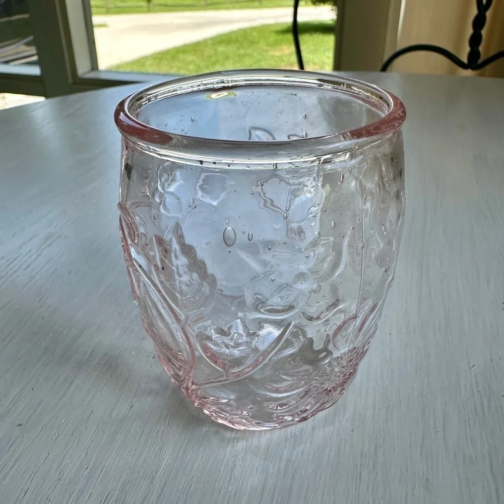 VINTAGE, 1930’S ANTIQUE, PRESSED GLASS WATER CARAFE WITH CUP LID.